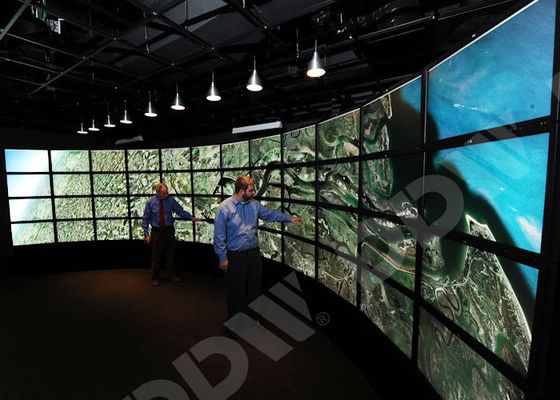 หน้าจอ LED Backlight โค้งวิดีโอ 500 Nits พื้นผิวป้องกันแสงสะท้อน LG Thin Bezel Monitor