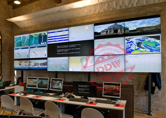 จอวิดีโอผนังของซัมซุง 1.7 มม. 700 nits ซัมซุง 55 หน้าจอแคบพิเศษสำหรับการเช่า DDW-LW550HN14