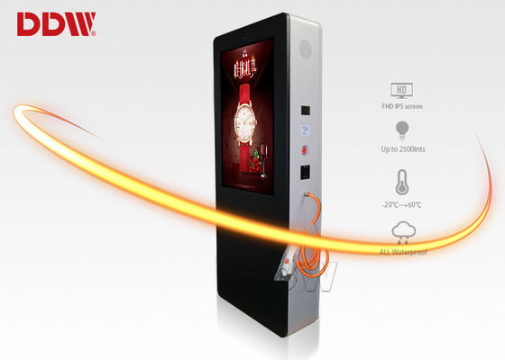 ค่าใช้จ่ายเสาเข็มกลางแจ้งป้ายดิจิตอลเสาเข็ม 2500 Nits AC 110V-240V สำหรับรถยนต์พลังงาน