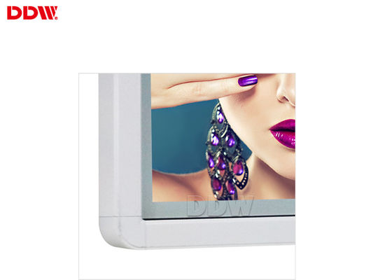 ความละเอียดสูงป้ายดิจิตอลติดผนังโฆษณาแสดง Totem 43 นิ้ว