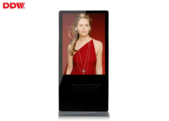 ป้ายโฆษณาดิจิทัลแบบยืนเดี่ยวขนาดความจุ 500 cd / m2 ขนาด 65 นิ้วจอ LCD โฆษณาหลายภาษา