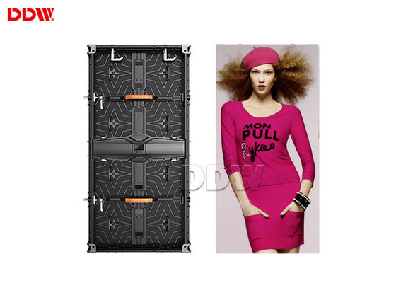 หน้าจอทีวี LED Video Wall ขนาด 50/60 Hz Splice AC90-264V ความหนาแน่นของพิกเซล 43264 Dot / M2