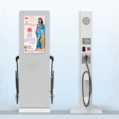 AC ป้ายขนาด 110 โวลต์ -240 โวลต์เสาเข็มตั้งพื้นขนาด 55 นิ้ว 2500 Nits 1920x1080