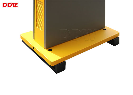 กระจก AR กลางแจ้ง 70 นิ้ว LCD คิโอสก์ป้ายดิจิตอลสําหรับรถไฟใต้ดิน สนามบิน DDW-AD7001S