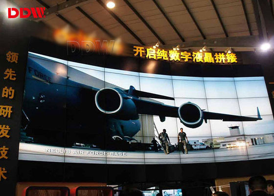 55 นิ้วผนังวิดีโอโค้ง LG 1920x1080 ความละเอียดสูง 3.5 มม. ไร้รอยต่อฝาโค้งทีวี 500nits DDW-LW550HN11